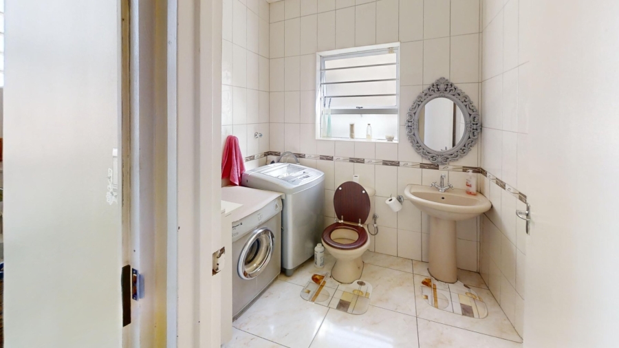 4 Bedroom Property for Sale in Kensington Western Cape